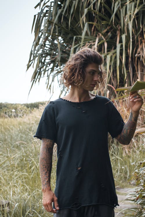 有关人, 垂直拍摄, 戶外的免费素材图片