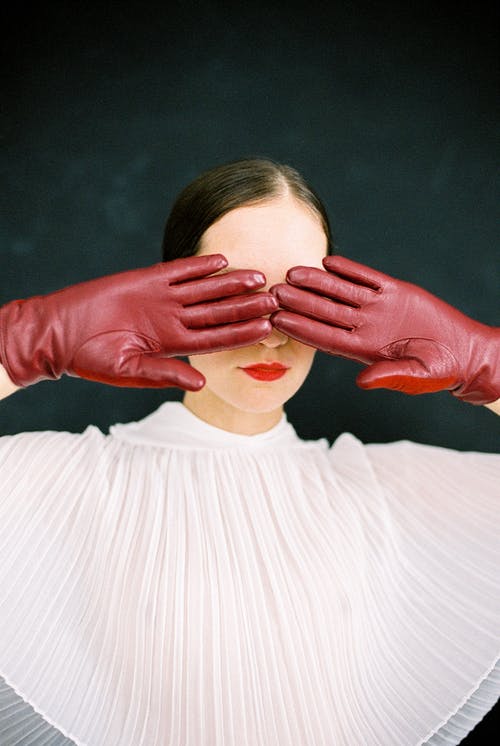 有关垂直拍摄, 女人, 室內的免费素材图片