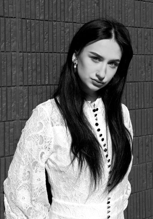 有关垂直拍摄, 女人, 擺姿勢的免费素材图片