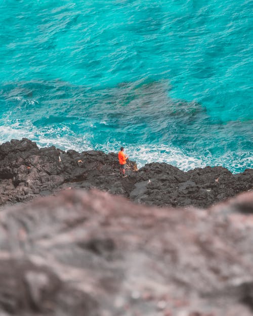 有关人, 垂直拍摄, 岩石的的免费素材图片