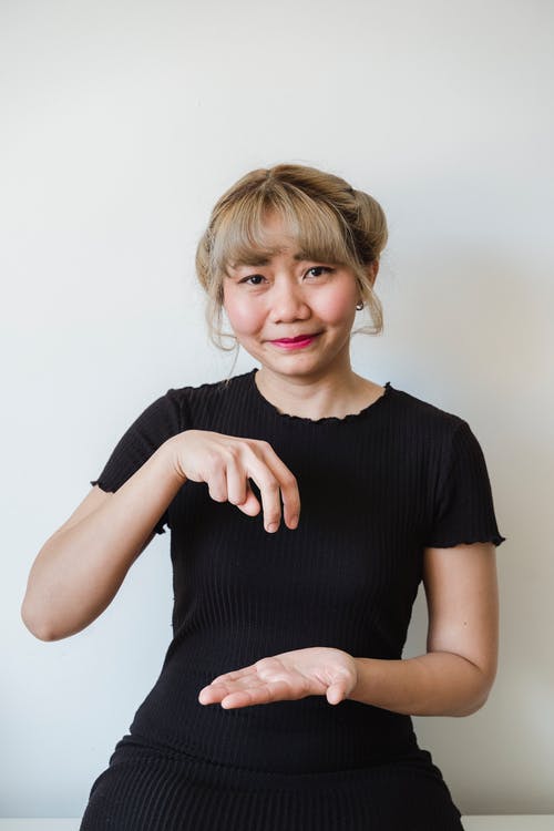 有关垂直拍摄, 女人, 微笑的免费素材图片