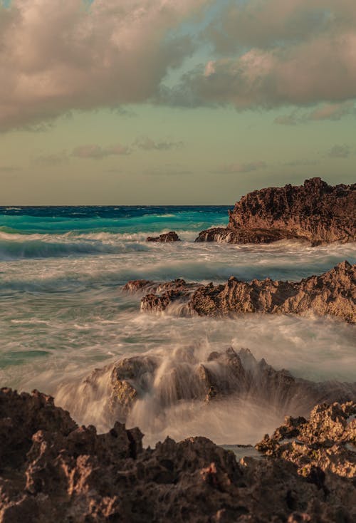 有关垂直拍摄, 岩石, 岩石的的免费素材图片
