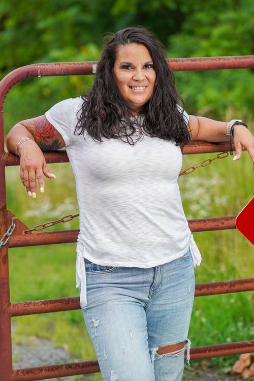 有关倚, 垂直拍摄, 女人的免费素材图片