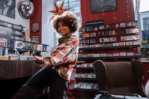 有关商店, 室內, 年輕的免费素材图片