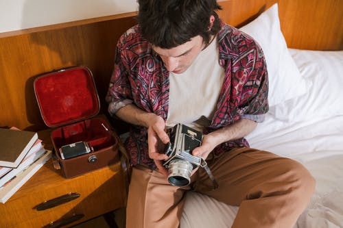 有关人, 在家, 坐的免费素材图片