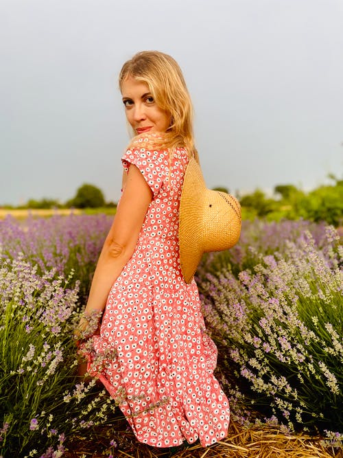 有关人, 回頭看, 垂直拍摄的免费素材图片