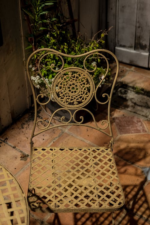 有关垂直拍摄, 椅子, 瓷砖地面的免费素材图片