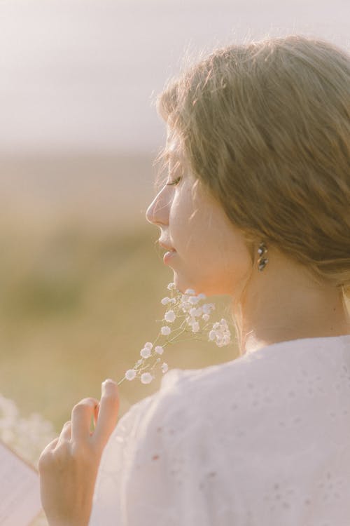 有关人, 側面圖, 垂直拍摄的免费素材图片