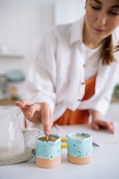 有关垂直拍摄, 女人, 室內的免费素材图片