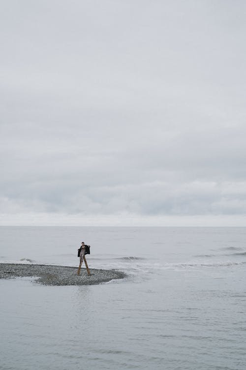 有关地平線, 壞心情, 海濱的免费素材图片