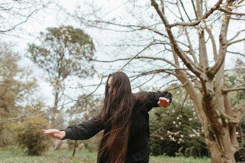 有关传统舞蹈, 單色, 夢想的的免费素材图片