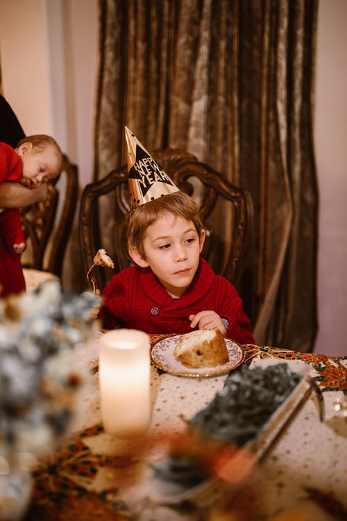 有关兒童, 垂直拍摄, 小孩的免费素材图片