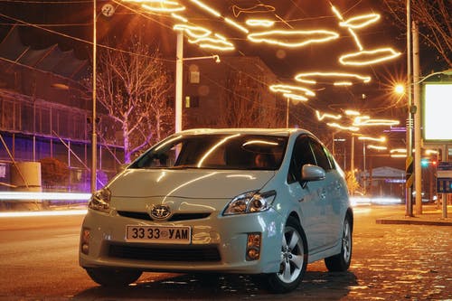 有关停, 四門轎車, 晚上的免费素材图片