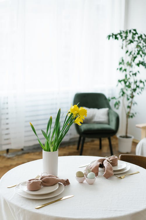 有关垂直拍摄, 桌面設置, 蛋的免费素材图片