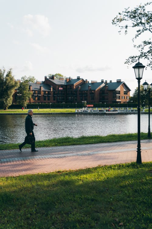 有关人行道, 垂直拍摄, 戶外的免费素材图片