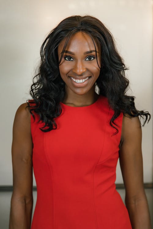 有关中段, 女人, 微笑的免费素材图片