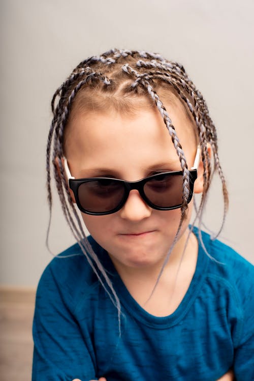 有关兒童, 垂直拍摄, 墨鏡的免费素材图片