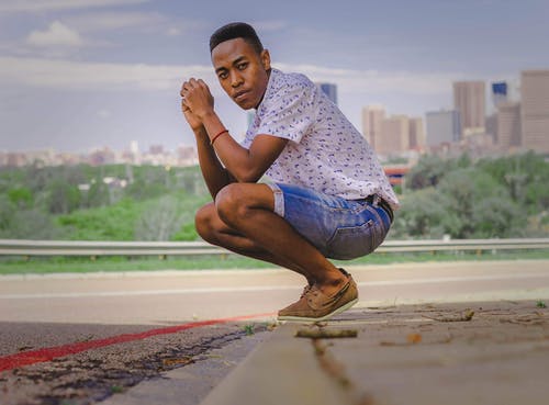 有关坐, 好看, 帥氣的免费素材图片