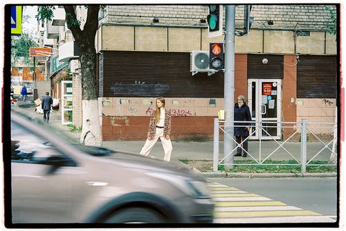 有关动车, 区, 小路的免费素材图片