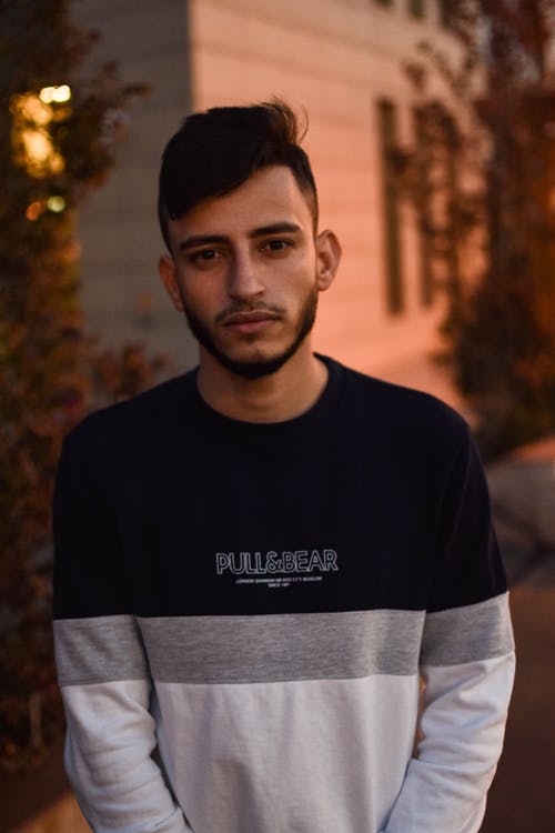 有关人, 休閒裝, 垂直拍摄的免费素材图片