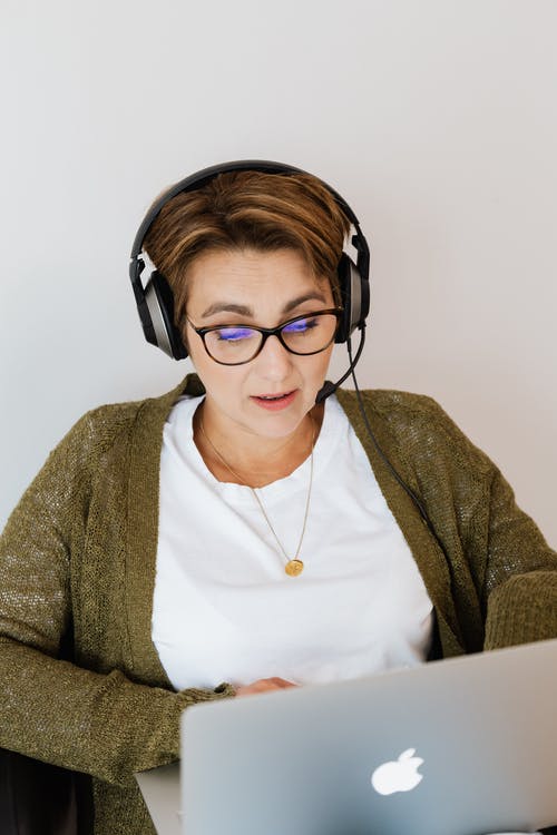 有关垂直拍摄, 女人, 工作的的免费素材图片