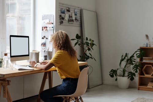 有关女人, 室內, 工作的的免费素材图片