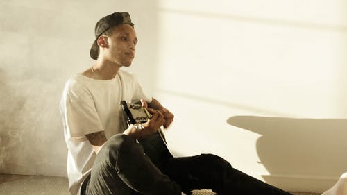 有关人, 吉他手, 地板的免费素材图片