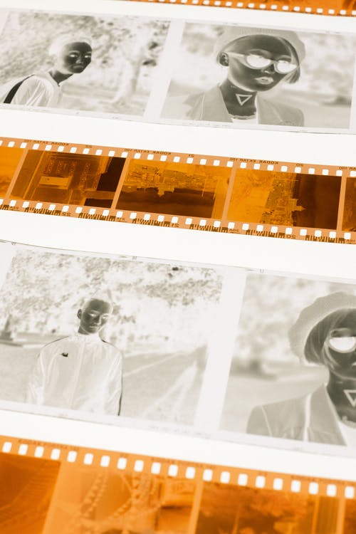 有关平躺, 底片, 灯桌的免费素材图片