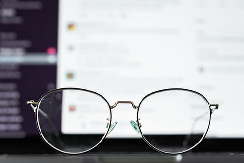 有关天氣好, 眼鏡, 螢幕的免费素材图片