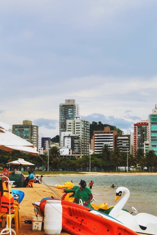有关垂直拍摄, 夏天, 建造的免费素材图片