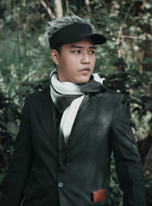 有关人, 圍巾, 垂直拍摄的免费素材图片