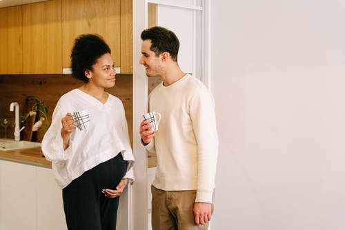 有关マオナバリガ, 一對, 一杯咖啡的免费素材图片