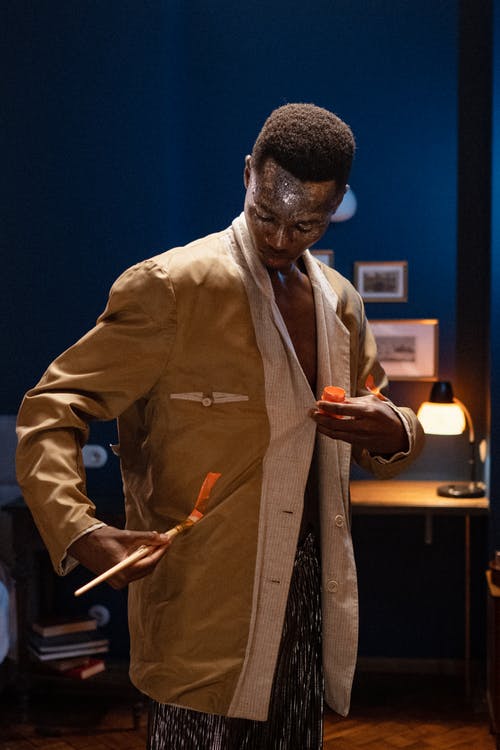 有关人, 刷子, 塗料的免费素材图片