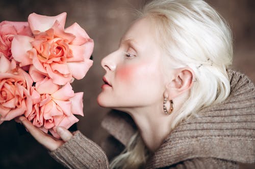 有关人, 側面圖, 凝視的免费素材图片