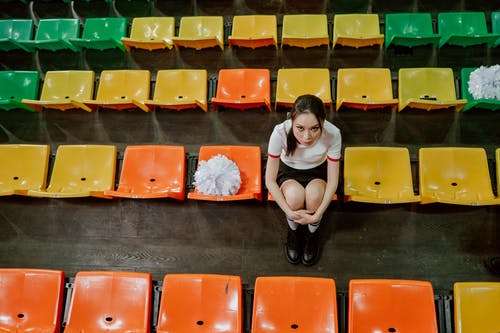 有关俯視圖, 坐, 女人的免费素材图片