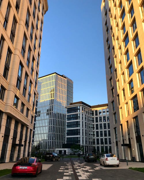 有关俄國, 停放的汽車, 垂直拍摄的免费素材图片