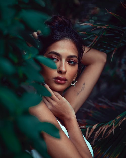 有关優雅, 光鮮亮麗, 垂直拍摄的免费素材图片