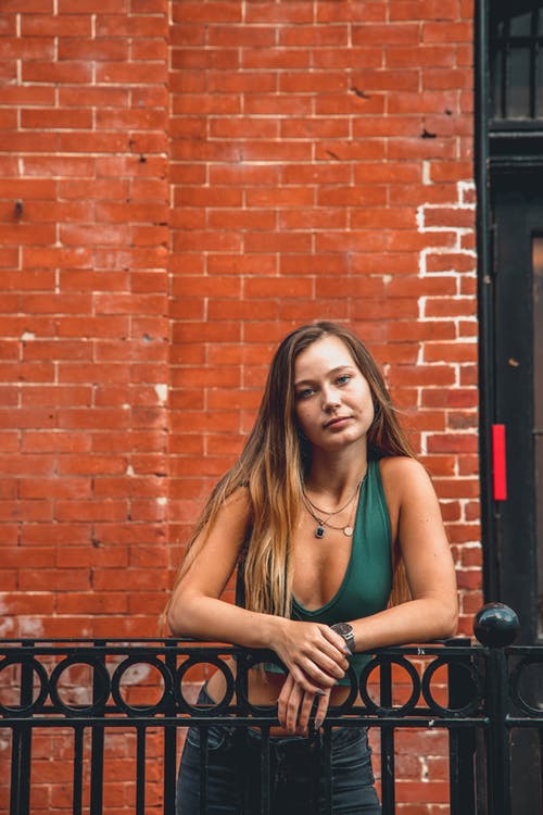 有关倚, 垂直拍摄, 夏天的免费素材图片