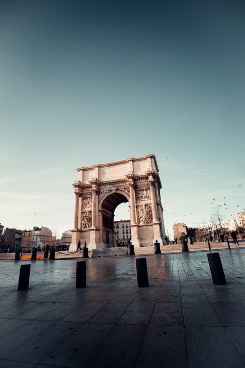 有关低角度拍摄, 凱旋門, 地標的免费素材图片