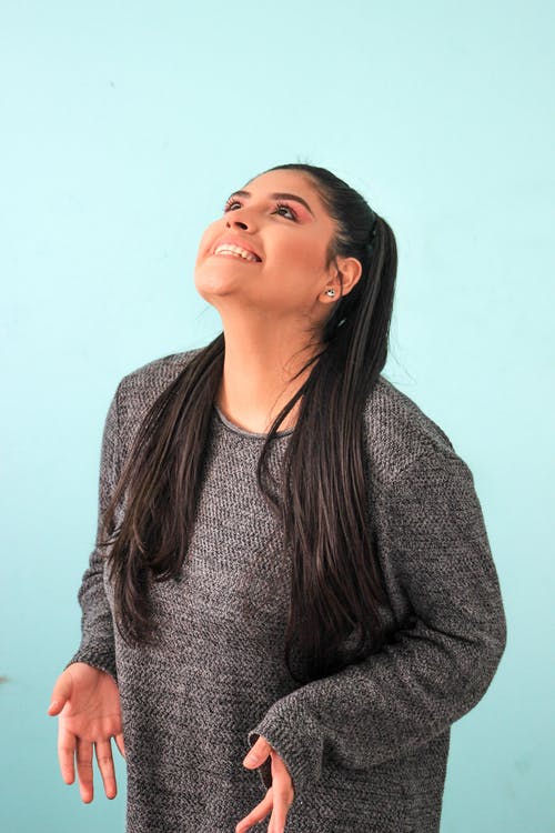 有关人, 向上看, 垂直拍摄的免费素材图片