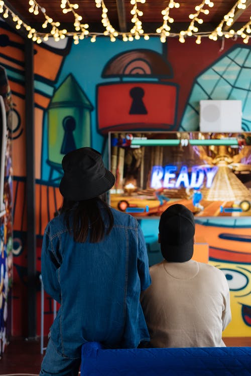 有关坐, 垂直拍摄, 後視圖的免费素材图片