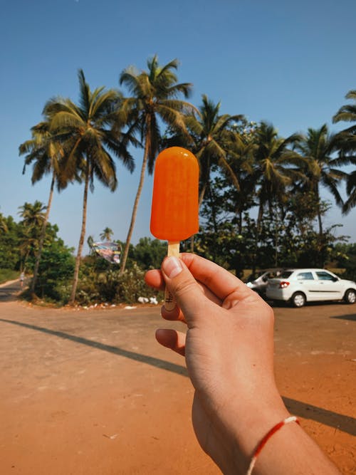 有关冰淇淋, 垂直拍摄, 天空的免费素材图片