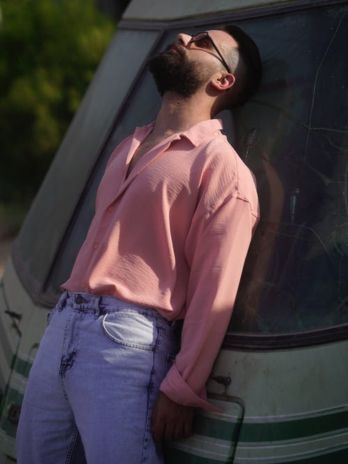 有关垂直拍摄, 墨鏡, 擺姿勢的免费素材图片