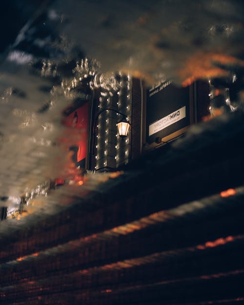 有关反射, 夜燈, 晚間的免费素材图片