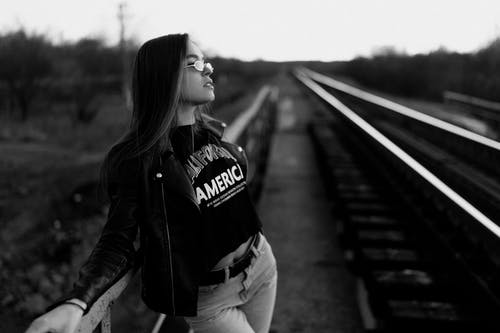 有关人, 帶, 模糊的背景的免费素材图片