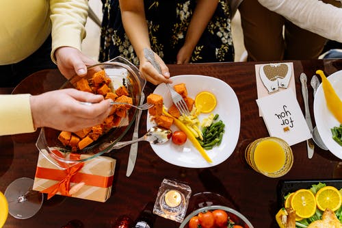 有关头顶射击, 手, 食物的免费素材图片