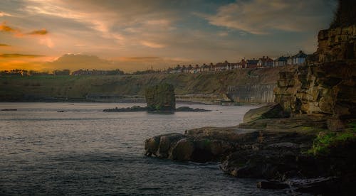 有关岩石形成, 懸崖, 海的免费素材图片