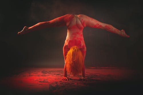 有关上下翻转, 人, 倒立的免费素材图片