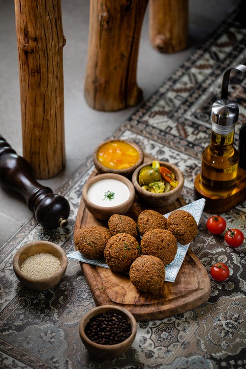 有关健康食品, 垂直拍摄, 沙拉三明治的免费素材图片