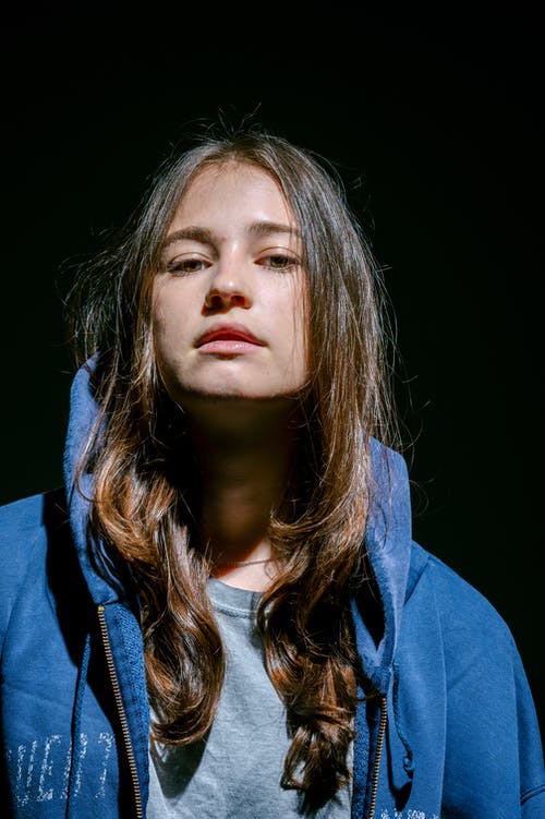 有关垂直拍摄, 夾克, 女人的免费素材图片